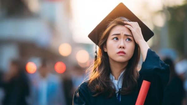 美林配资 当海外名校硕士成为“新本科”：你还需要这张文凭吗？