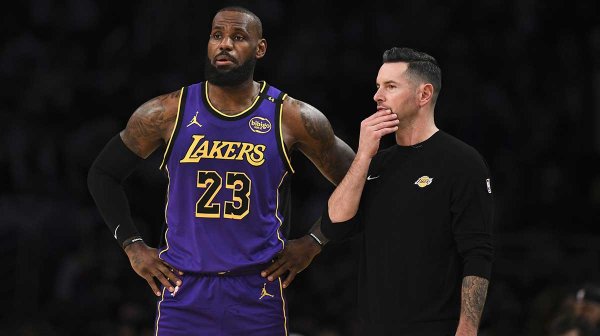 股海策略 放话了，湖人队勒布朗·詹姆斯拒绝了执教意向