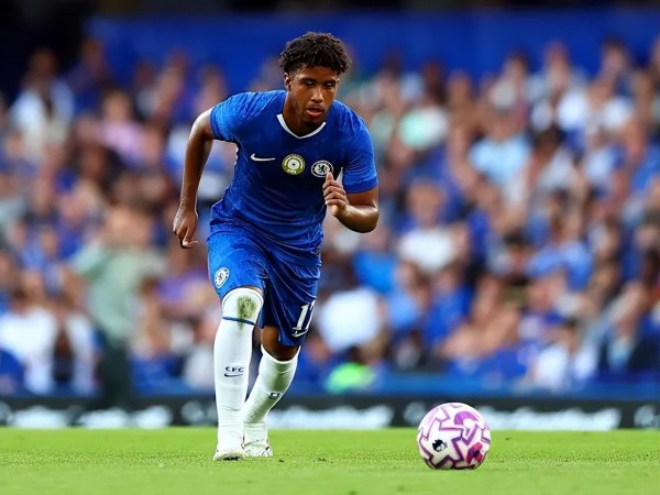 兴旺国际投资 切尔西中场拒绝诱人薪资，为世界杯梦想留队，与多人竞争主力位置