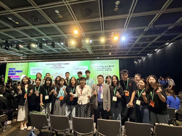 009配资 珠港青年“双向奔赴”！珠海首次组织青年学生赴港参会